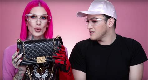 Jeffree Star's 00 LED Chanel handbag 